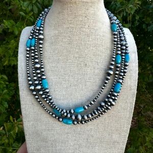 Elegant Silver and Turquoise Beaded Necklace